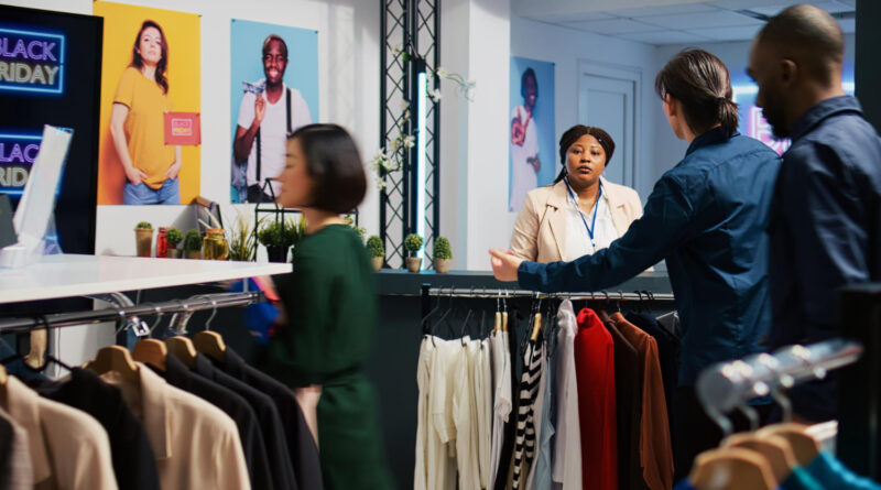 As environmental awareness grows, sustainable fashion is becoming a priority for more consumers. Fast fashion’s impact on the environment and labor exploitation issues have pushed both brands and shoppers toward eco-friendly choices.